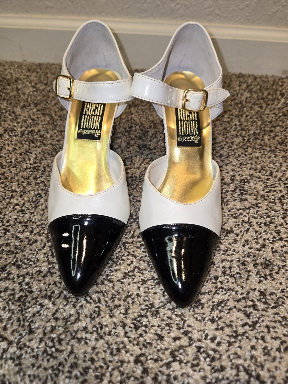 White and Black Two-Tone Mary Jane Pumps Size 8 RETRO
